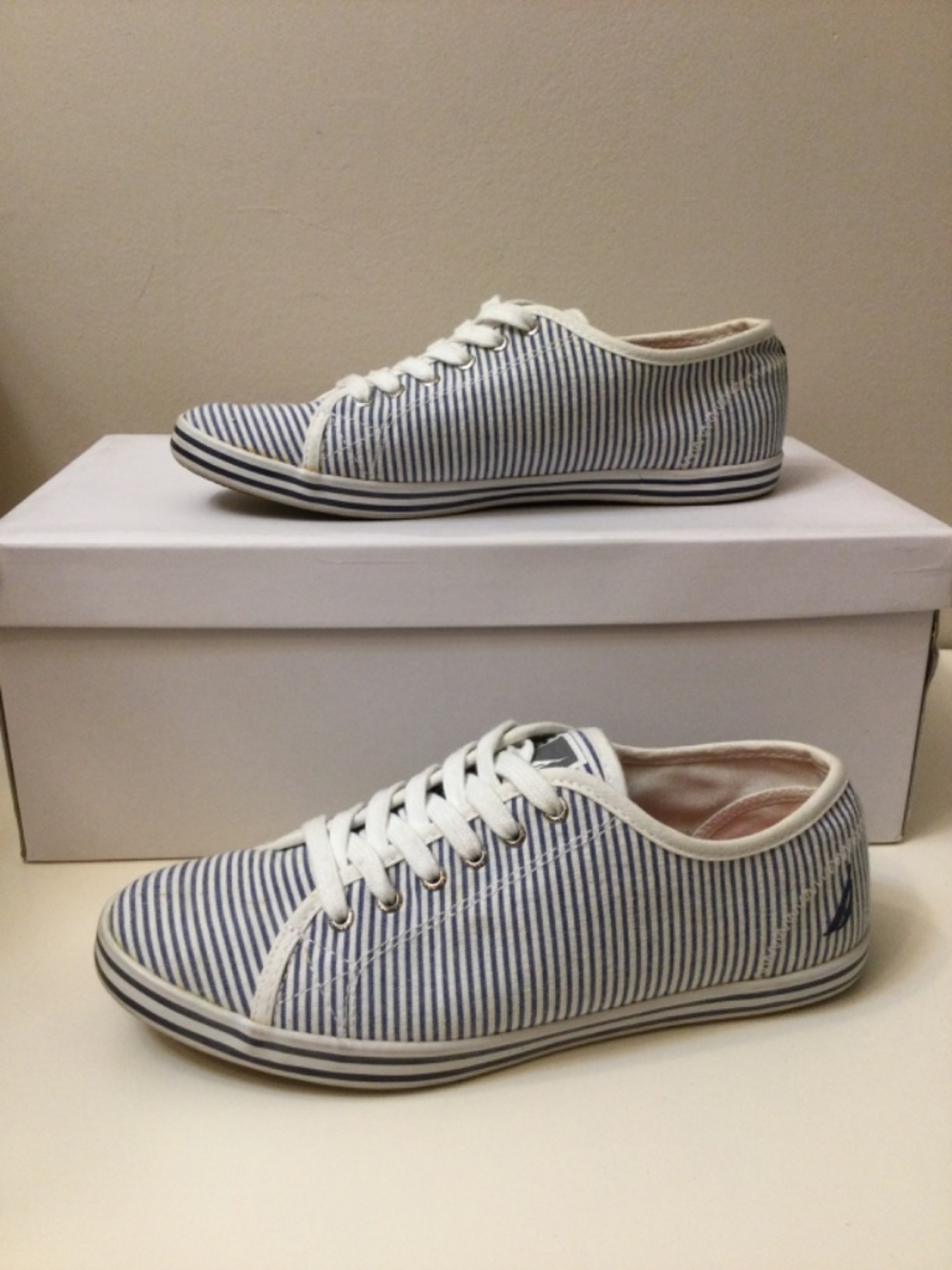 Nautica Lanyard Canvas Sneakers Women’s 7 US ( 38 EU) Blue White Striped Comfort - Picture 14 of 15